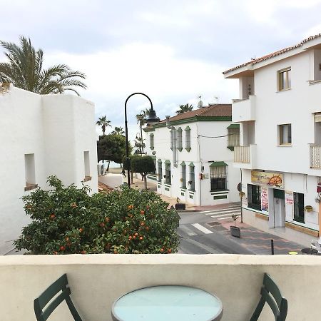 1½ Min. Walk From The Beach ミハス エクステリア 写真